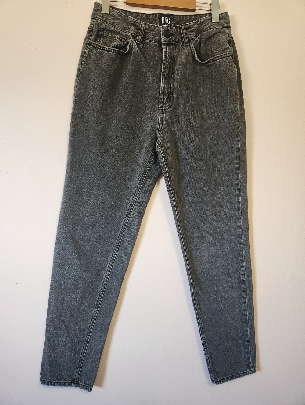 Urban Outfitters BDG High Waist Mom Jeans Charcoal Gray Wash Size 27 EUC